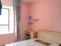 5室1廳1陽臺 萬彩城二期客廳