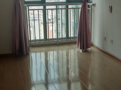 4室2廳2陽(yáng)臺(tái) 鑫世界