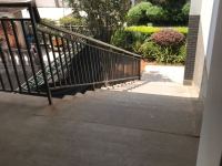 7室4廳3陽臺 金江小區(qū)熙苑別墅門廳