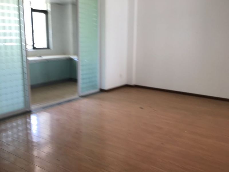 7室4廳3陽臺 金江小區(qū)熙苑別墅門廳