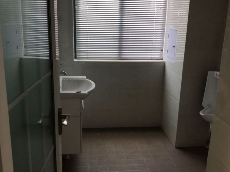 7室4廳3陽臺 金江小區(qū)熙苑別墅門廳