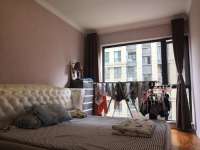 5室2廳2陽(yáng)臺(tái) 萬(wàn)科銀海泊岸瀾庭臥室