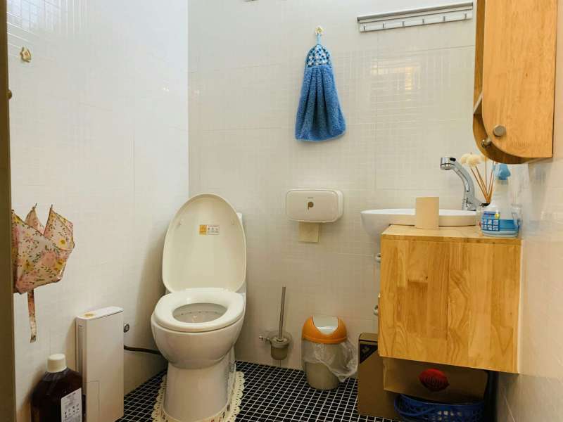 2室2廳2陽臺 華夏園衛(wèi)生間