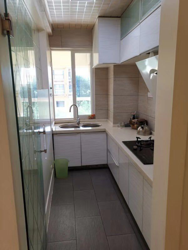 2室2廳1陽臺(tái) 濱江俊園回遷組團(tuán)門廳