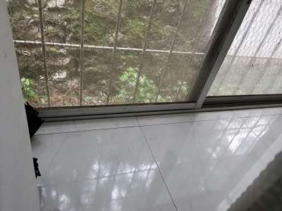 2室1廳1陽臺 機(jī)電裕海小區(qū)(上馬村)臥室