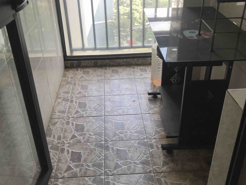 3室2廳2陽(yáng)臺(tái) 東驤神駿一期陽(yáng)臺(tái)