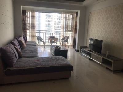 3室2廳2陽(yáng)臺(tái) 東驤神駿一期客廳