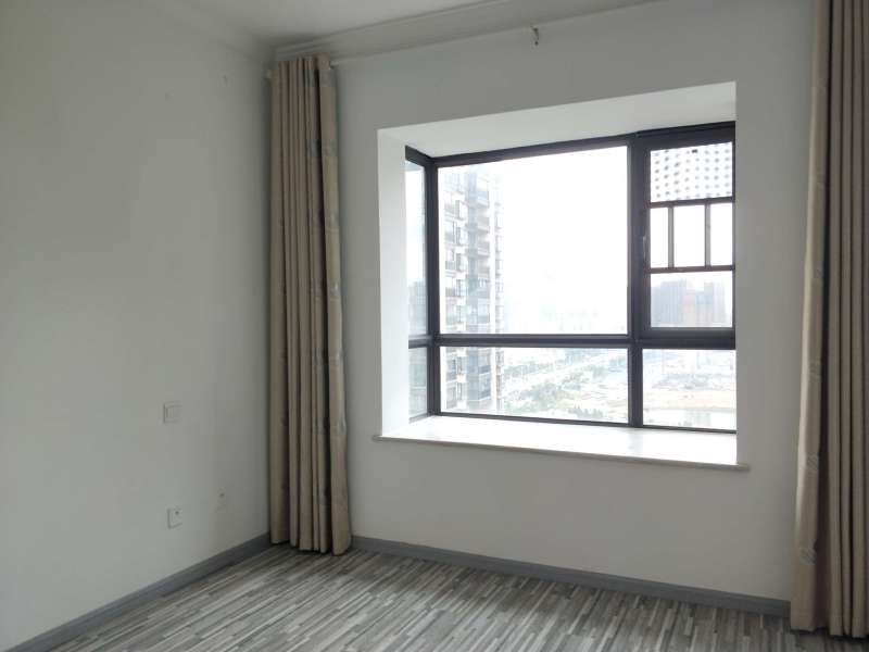 2室2廳2陽(yáng)臺(tái) 金科陽(yáng)光里臥室