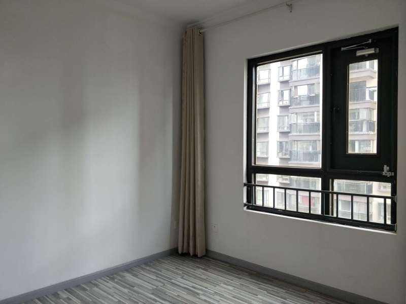 2室2廳2陽(yáng)臺(tái) 金科陽(yáng)光里臥室