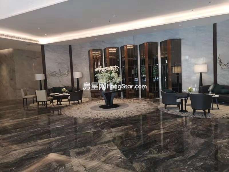 4室2廳2陽(yáng)臺(tái) 俊發(fā)逸天峰其他