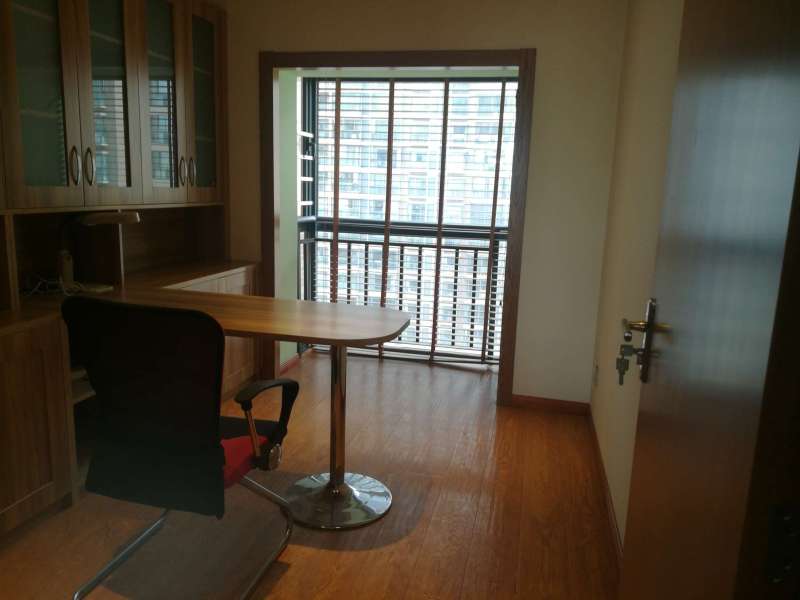 3室2廳2陽臺 南亞風(fēng)情第壹城星河苑書房