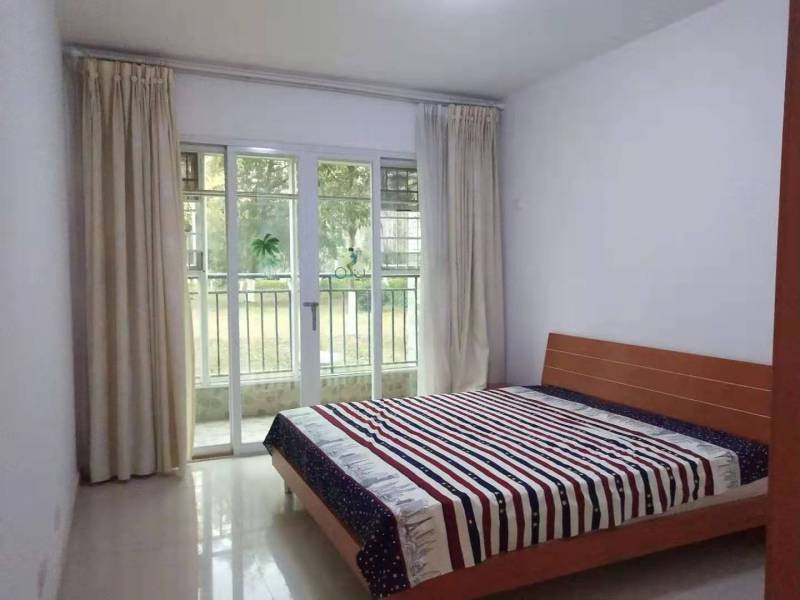 3室2廳2陽臺(tái) 世紀(jì)城玉春苑臥室