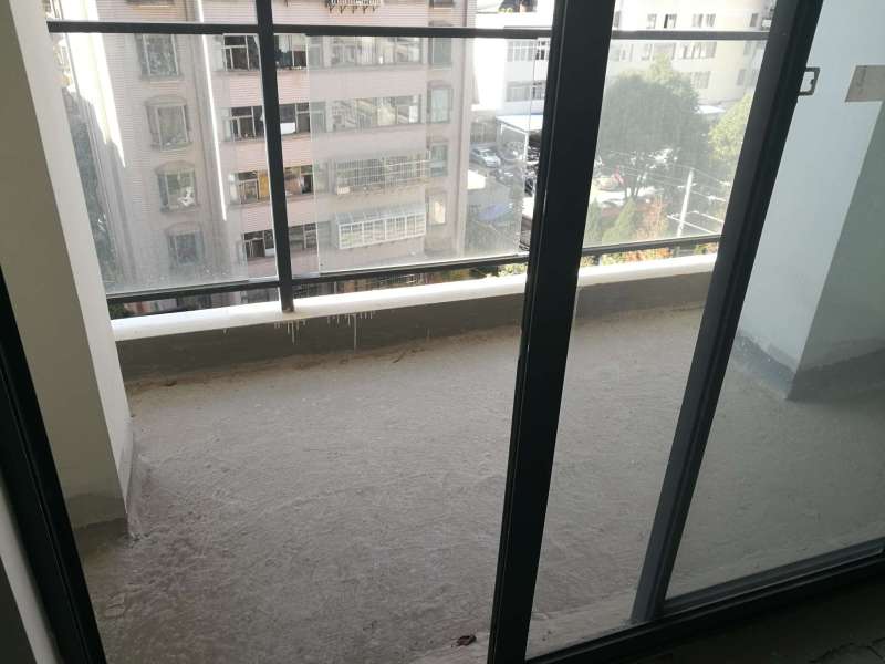 1室1廳1陽(yáng)臺(tái) 云銅時(shí)代之窗陽(yáng)臺(tái)