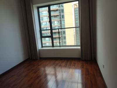 3室2廳2陽臺(tái) 海倫國際泰晤士區(qū)