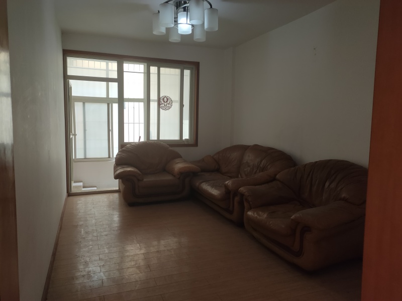 2室2廳2陽臺 五華坊11號門廳