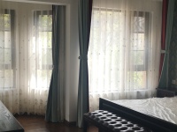 5室2廳2陽臺 中海半島華府臥室