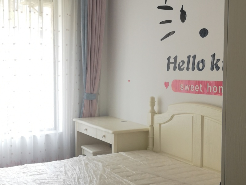 5室2廳2陽臺 中海半島華府臥室