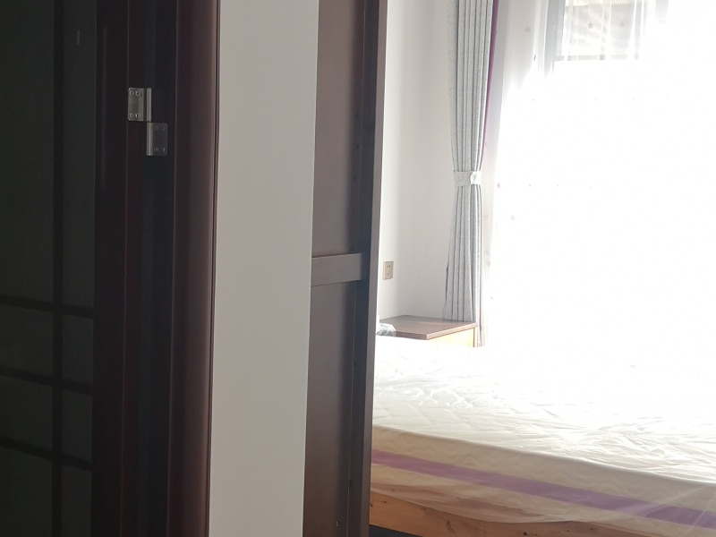 5室2廳2陽臺 中海半島華府臥室