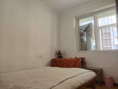 2室2廳1陽(yáng)臺(tái) 勝利花園二期