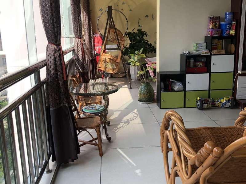 5室2廳2陽臺 云南映象C區(qū)客廳