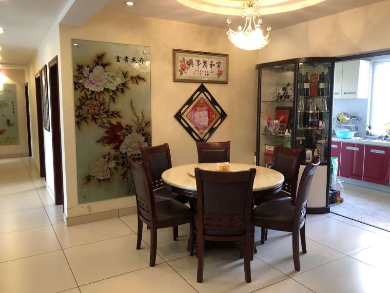 5室2廳2陽臺 云南映象C區(qū)客廳