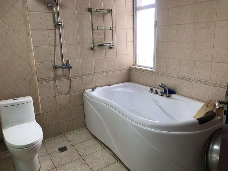 5室2廳2陽臺 云南映象C區(qū)客廳