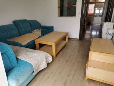 2室2廳1陽(yáng)臺(tái) 吳井路272號(hào)