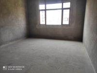 5室3廳2陽臺 海埂悅府客廳