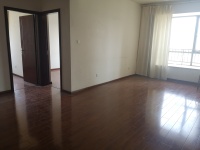 2室2廳2陽臺 龍江雅苑客廳