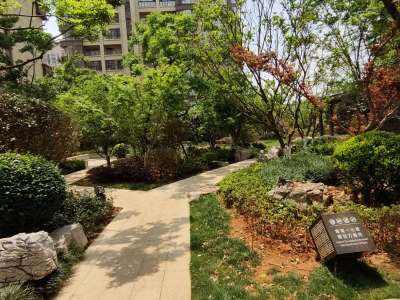 5室2廳3陽(yáng)臺(tái) 綠地海珀瀾庭