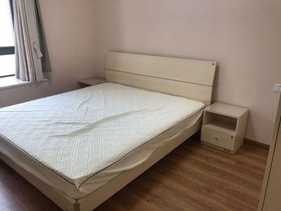 3室2廳1陽(yáng)臺(tái) 同德昆明廣場(chǎng)A區(qū)