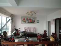 4室2廳2陽臺 城市山別墅客廳