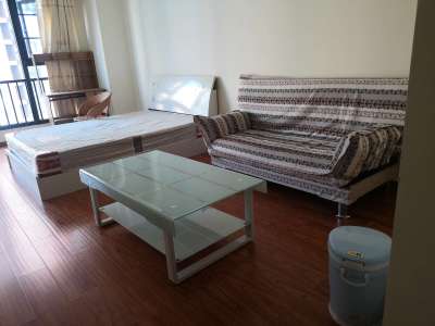 1室1廳1陽臺(tái) 德潤朗悅灣